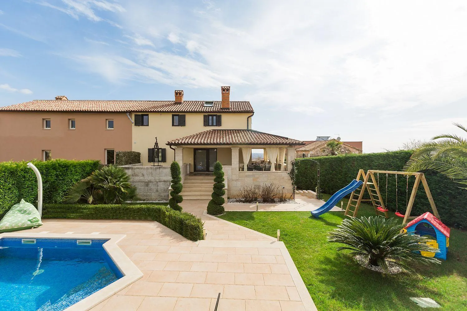 Kaštelir Atemberaubende Villa Mit Pool, Jacuzzi, Sauna, Panoramablick, Eigener Taverne, Spielplatz, Kamin